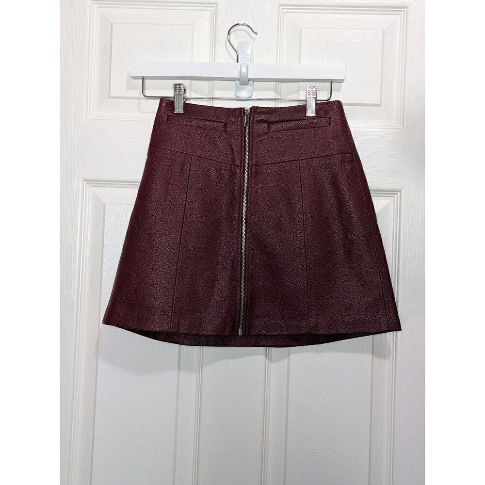 Bershka burgundy zippered leather skirt size xs